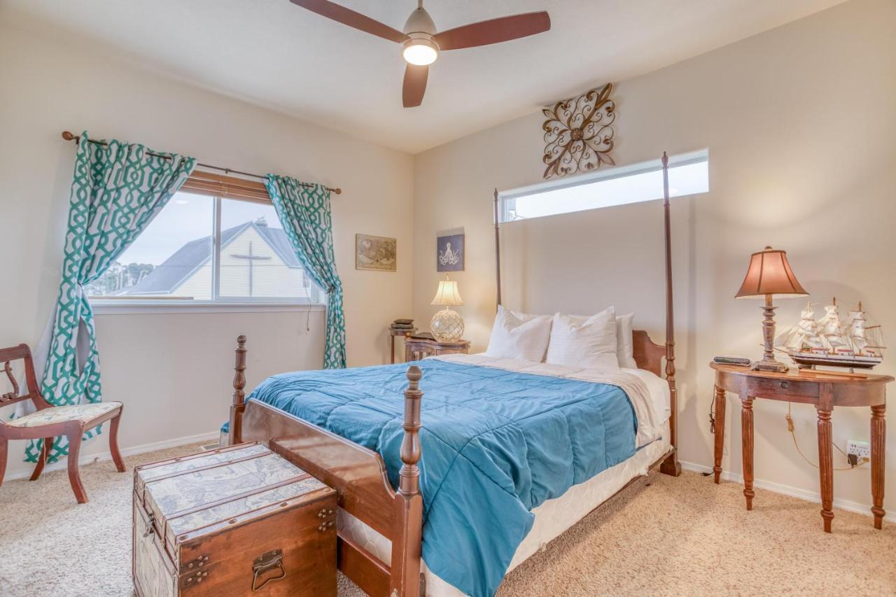 The Blue Crab Villa Lincoln City Exterior photo