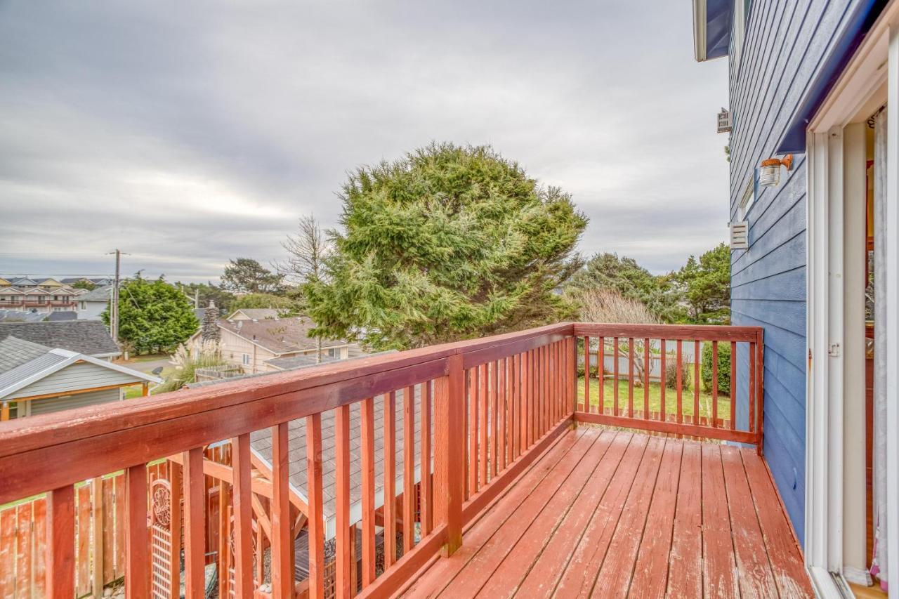 The Blue Crab Villa Lincoln City Exterior photo