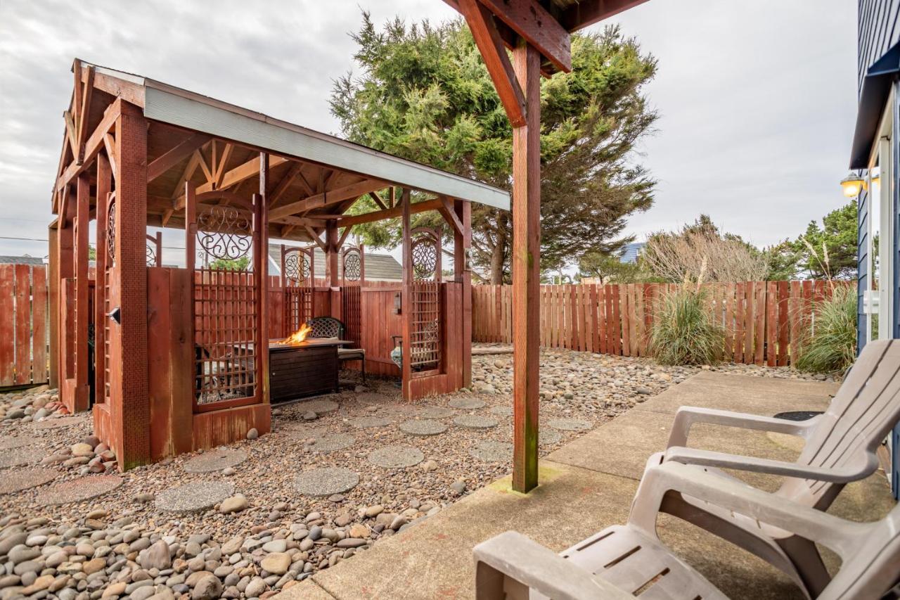 The Blue Crab Villa Lincoln City Exterior photo