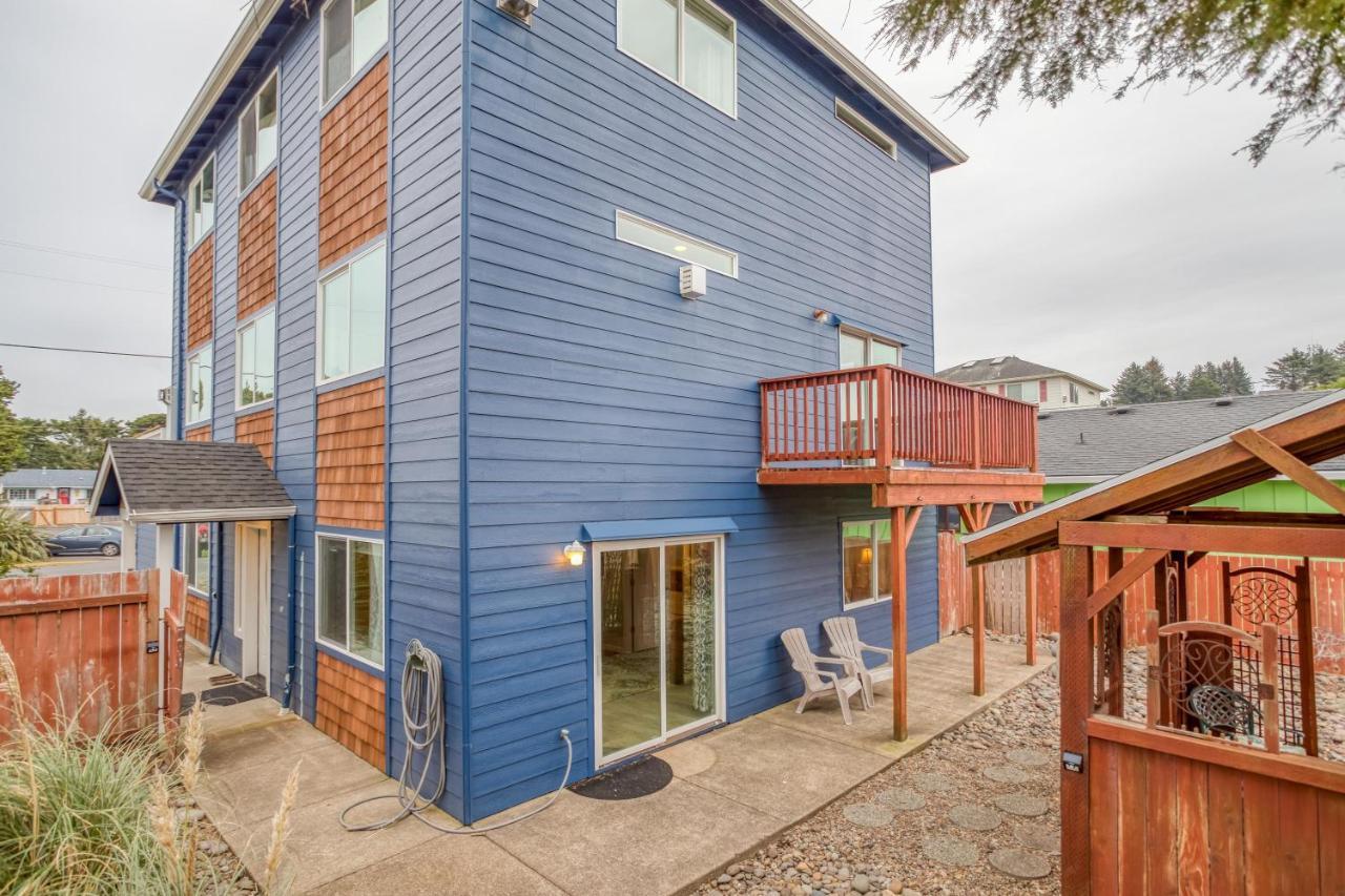 The Blue Crab Villa Lincoln City Exterior photo